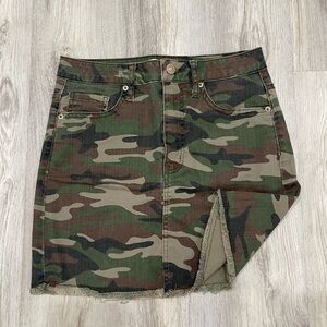 Forever 21 Green Camouflage Skirt